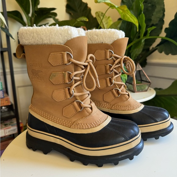Sorel Women's Caribou Winter Waterproof Size 7 Boots - Picture 2 of 7